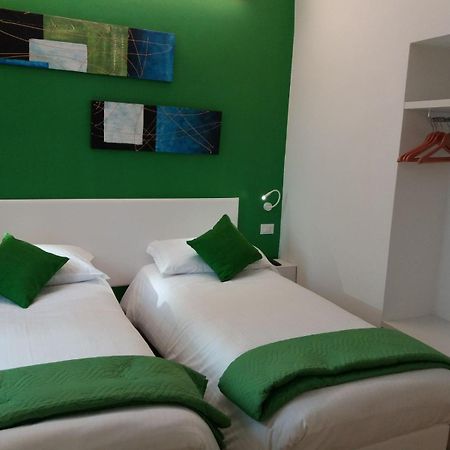 Suite Color Verona Bagian luar foto