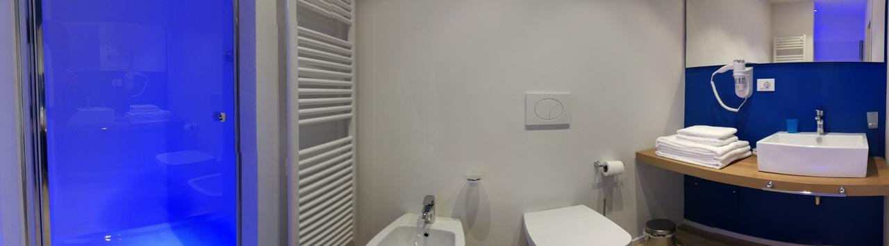 Suite Color Verona Bagian luar foto