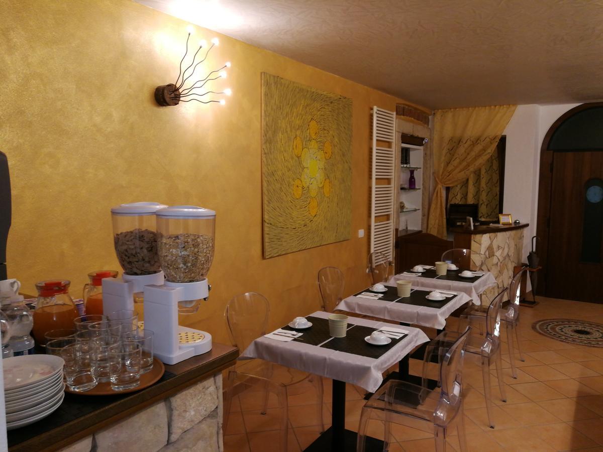 Suite Color Verona Bagian luar foto