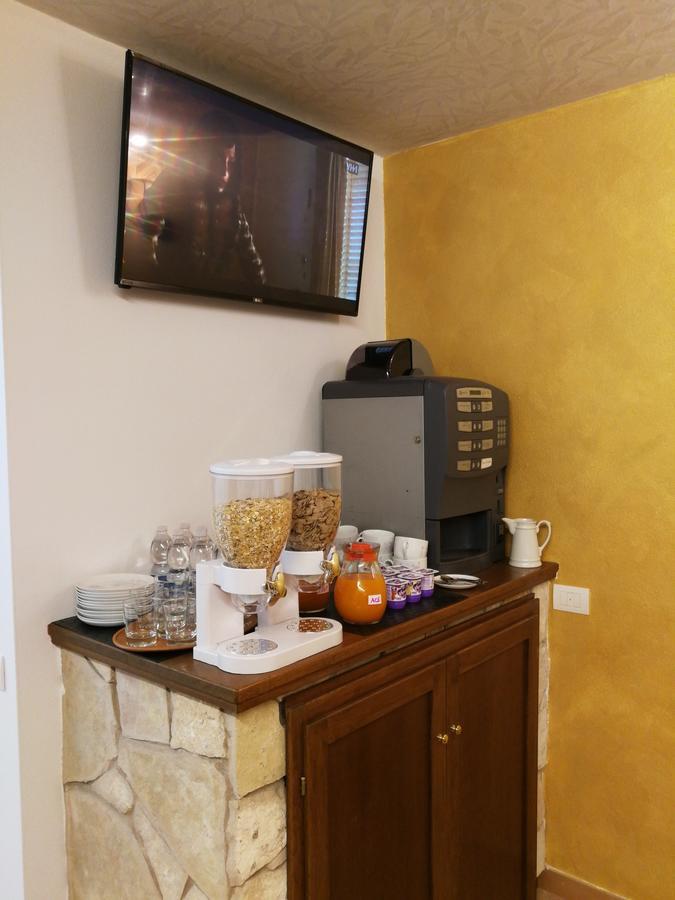 Suite Color Verona Bagian luar foto