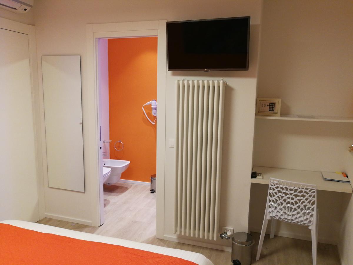 Suite Color Verona Bagian luar foto
