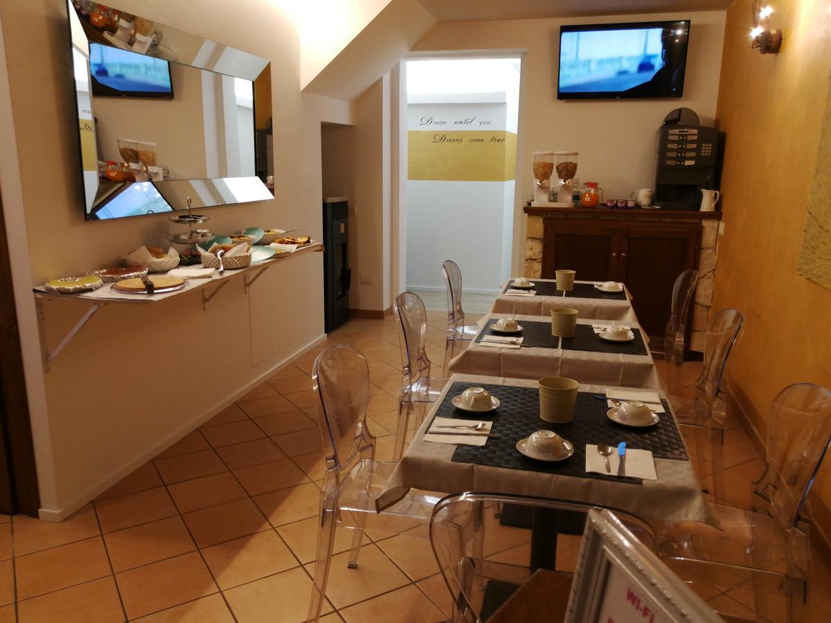 Suite Color Verona Bagian luar foto