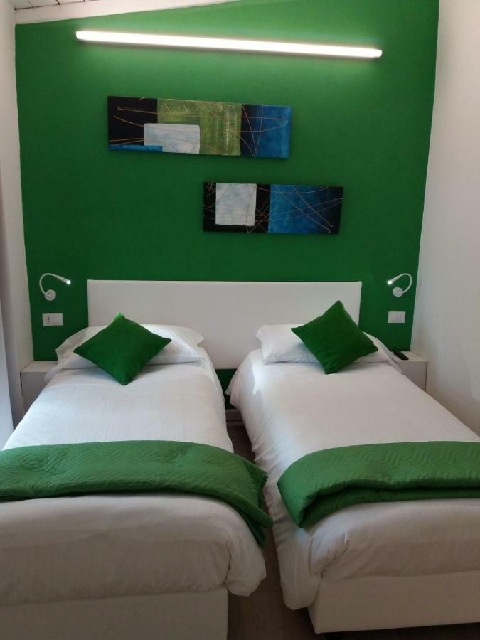 Suite Color Verona Bagian luar foto